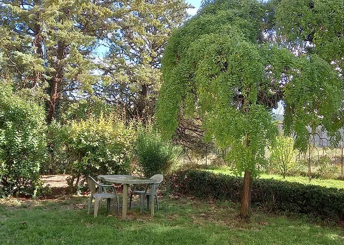 Апартаменты La Chaumiere Allegre Les Fumades